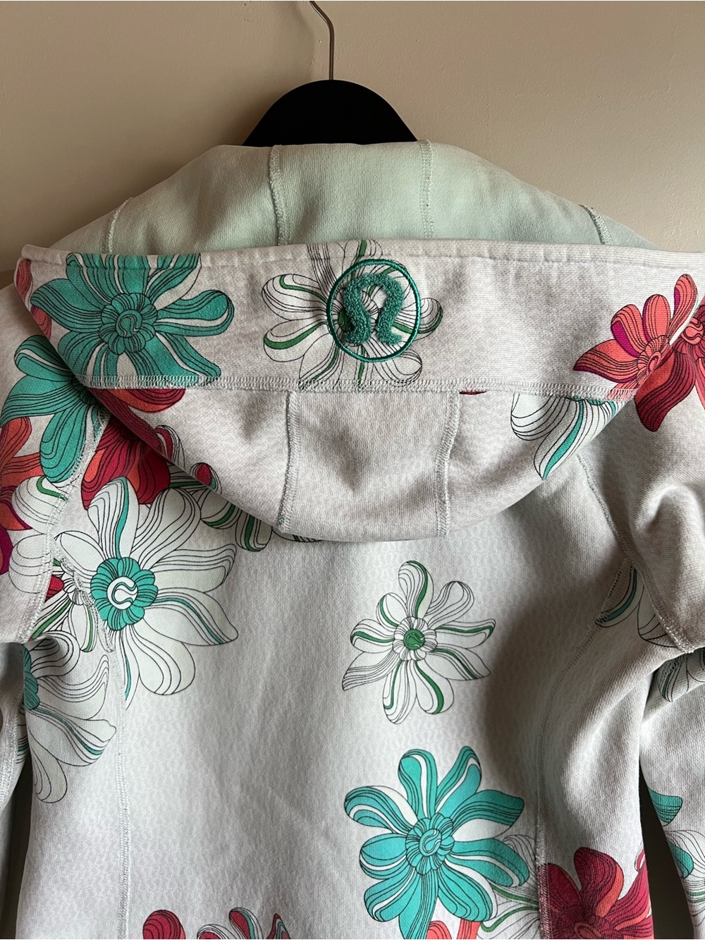 Vintage Lululemon Floral Scuba Hoodie Size 4 Mint Pink Zip Up Jacket Y2K - Picture 13 of 13
